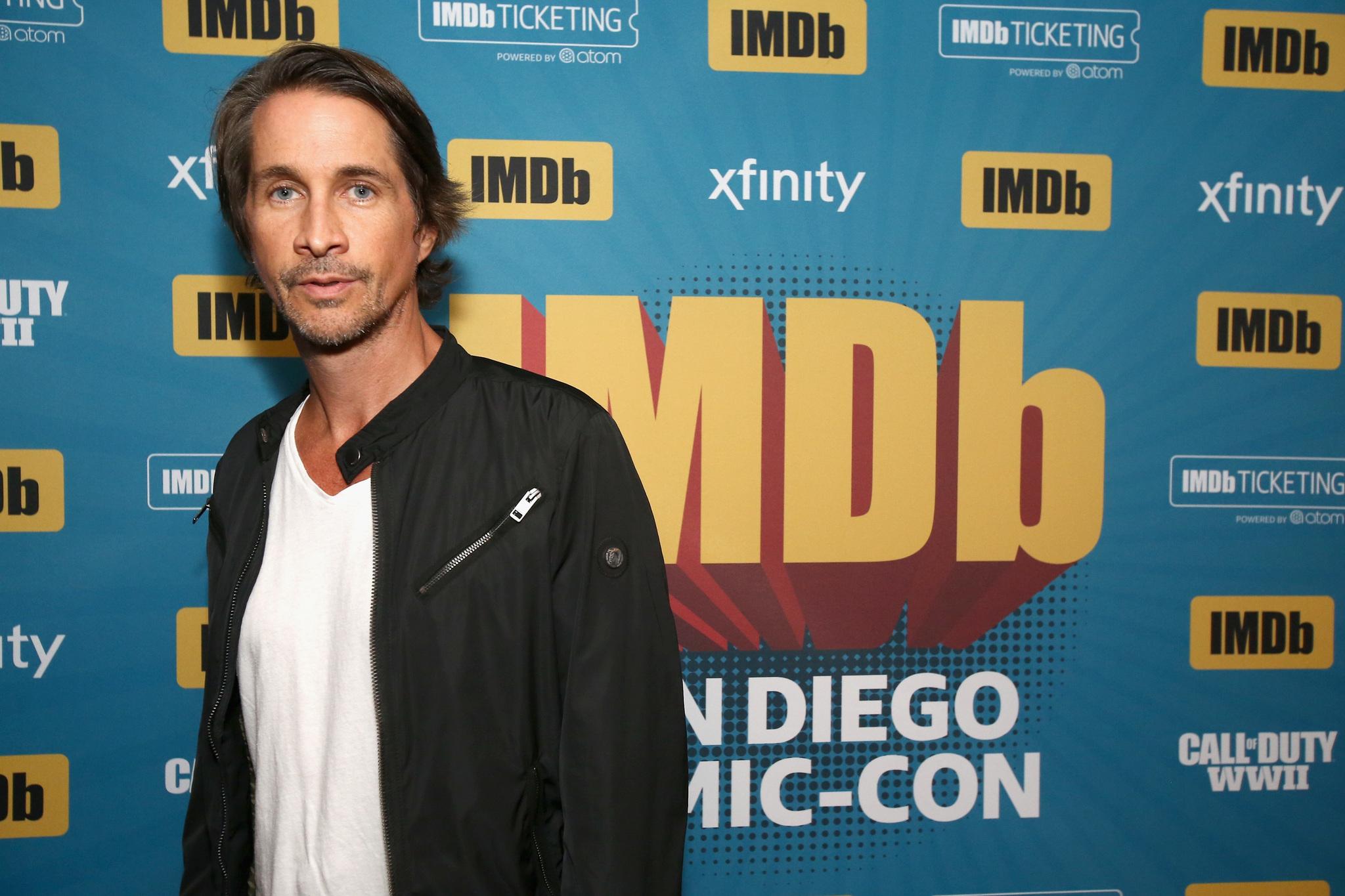 Michael Easton image