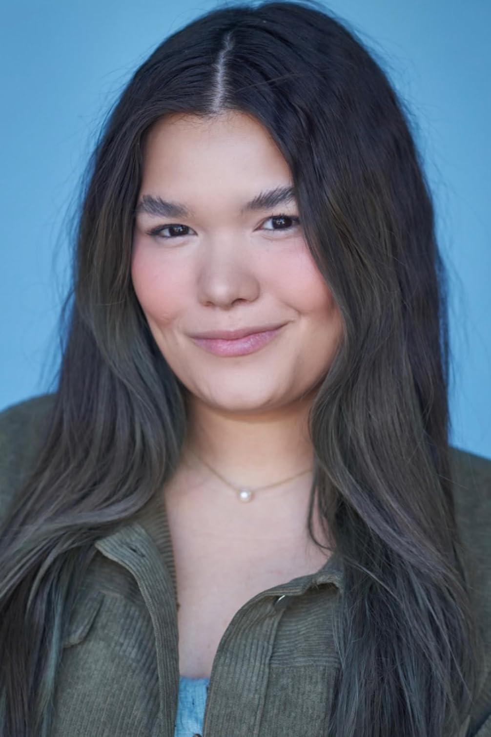 Madison De La Garza image