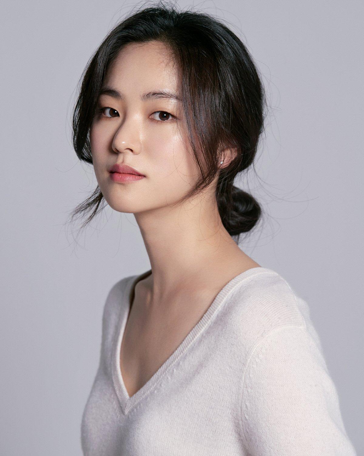 Jeon Yeo-been image