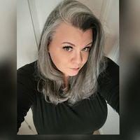 Elizabeth profile photo