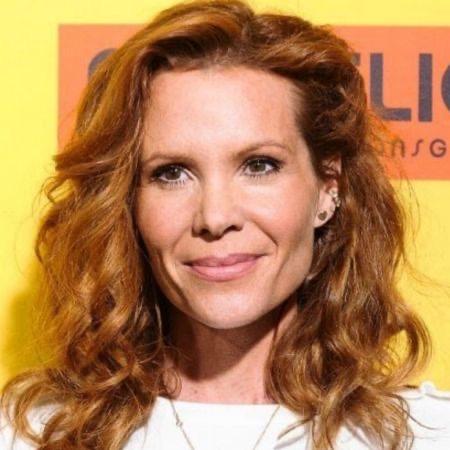 Robyn Lively image