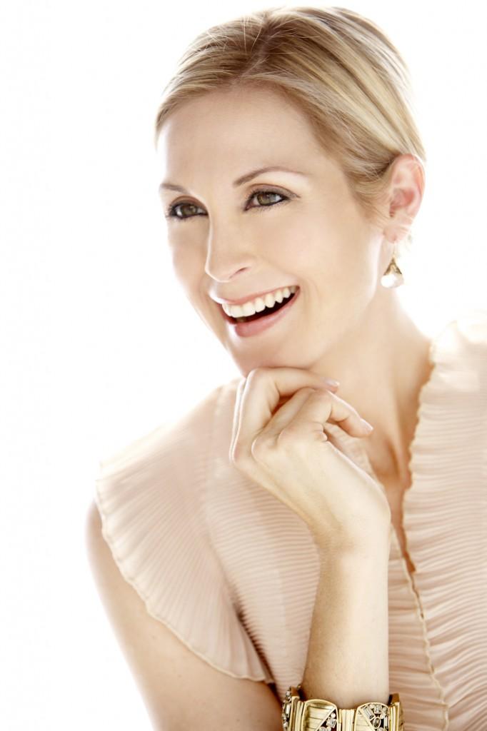 Kelly Rutherford image