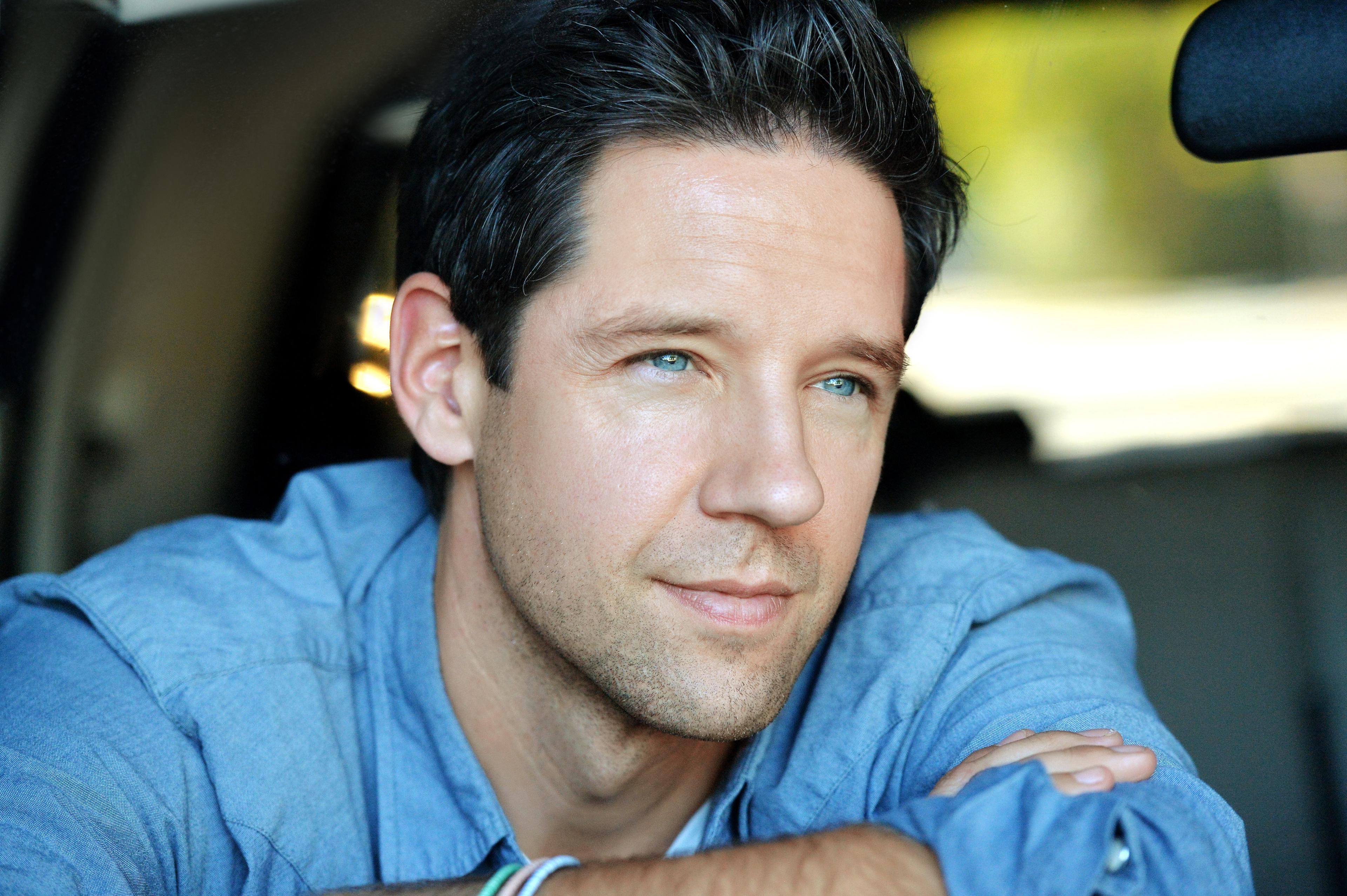 Todd Grinnell image